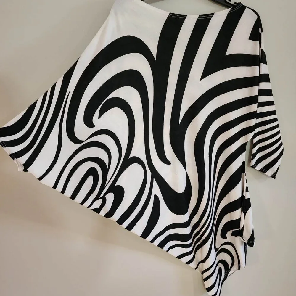 Kanvas Bat Wing Top - Picture 3 of 7